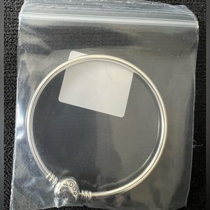 Pandora Heart Clasp Bangle